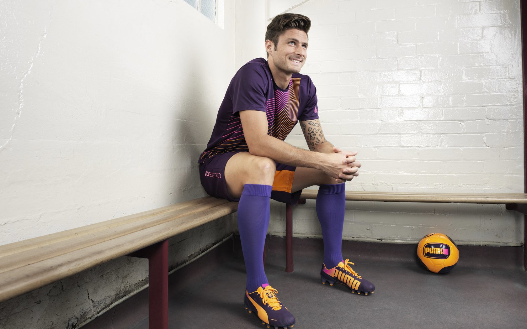 九游电竞-《ApexLegends》新角色“闪电”上线,战术空间扩大