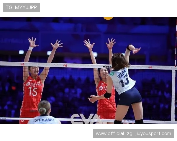 塞尔维亚女排重扣连续命中，彻底打穿防守